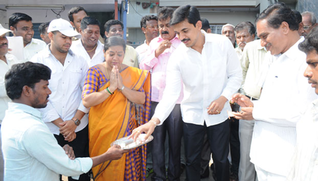 Kaveripura drainage pooja ward 103