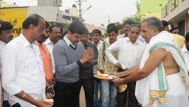 vinayaka-layout-main-road-construction-guddali-pooje