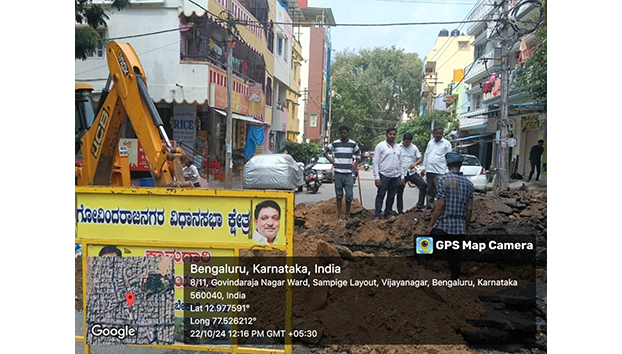Work taken on the main road of Pattegarapalya in Kaveripura ward 103 in progress.
