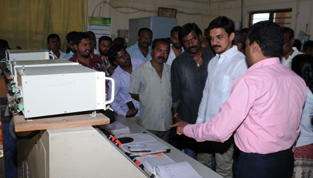 visiting-nayandanahalli-railway-station