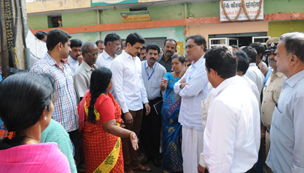 Kaveripura concrete road and sewage work in ward 103
