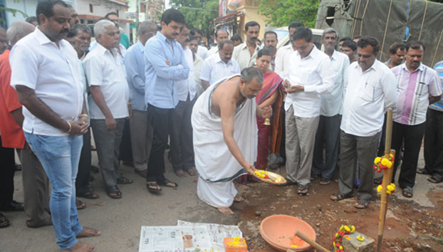 Kaveripura Concrete road and RCC drainage pooja in ward 103