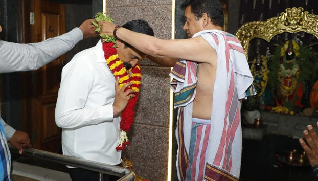 Met the residents of Sanjeevininagar of Moodala Palya ward 127 and campaigned for votes on behalf of Congress party.