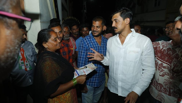 Met the residents of Annapoorneshwari Nagar of Moodalapalya ward 127 and campaigned for votes on behalf of Congress party