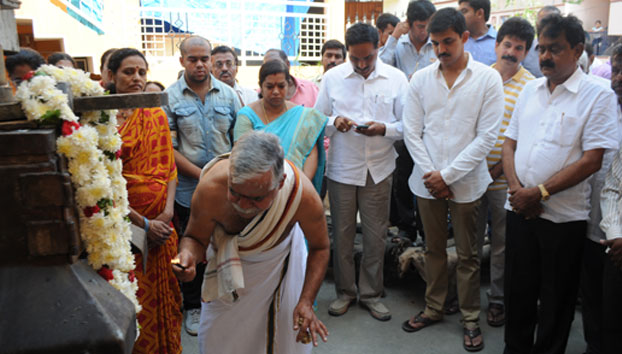 Borewell pooja in ward 103