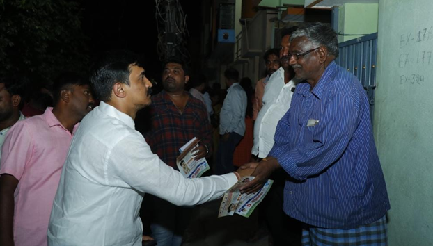 Met the residents of Annapoorneshwari Nagar of Moodalapalya ward 127 and campaigned for votes on behalf of Congress party