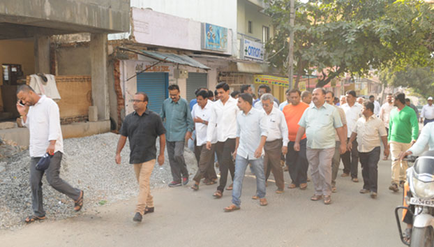 Vijaynagar road and park inspection in ward 125