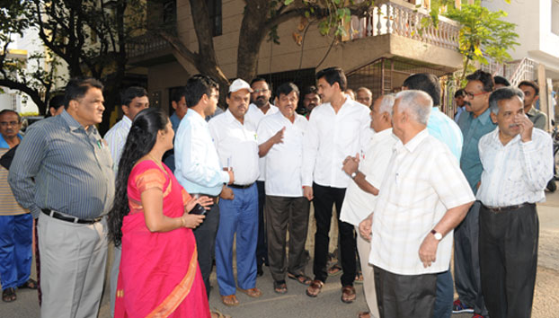 Vijaynagar road and park inspection in ward 125