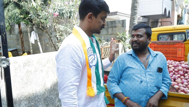 Campaigned for votes on behalf of Congress party by visiting the houses of residents of Subbanna Garden of Maruthinagar ward 126